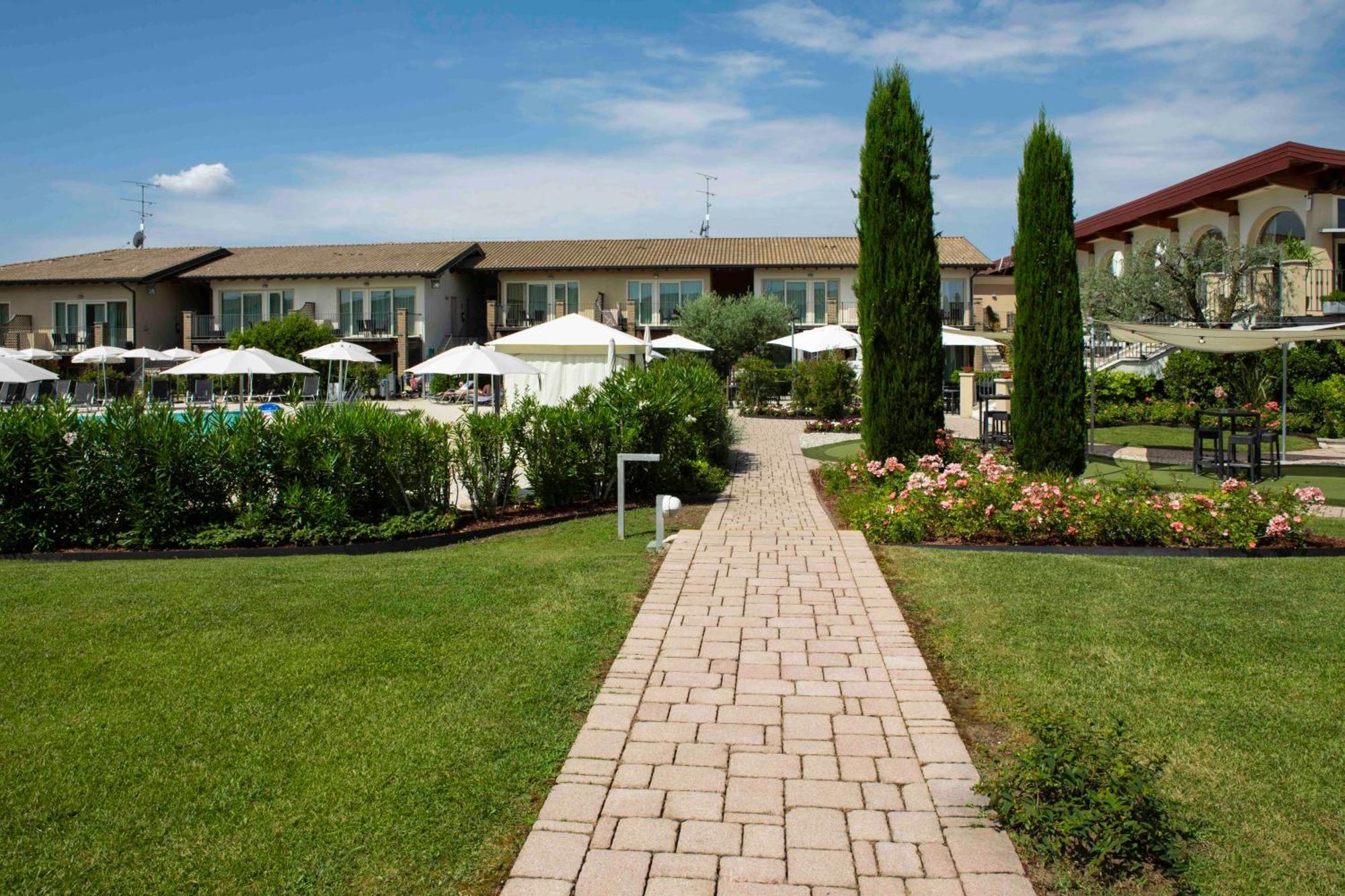 Lake Garda Resort Moniga del Garda Exterior foto